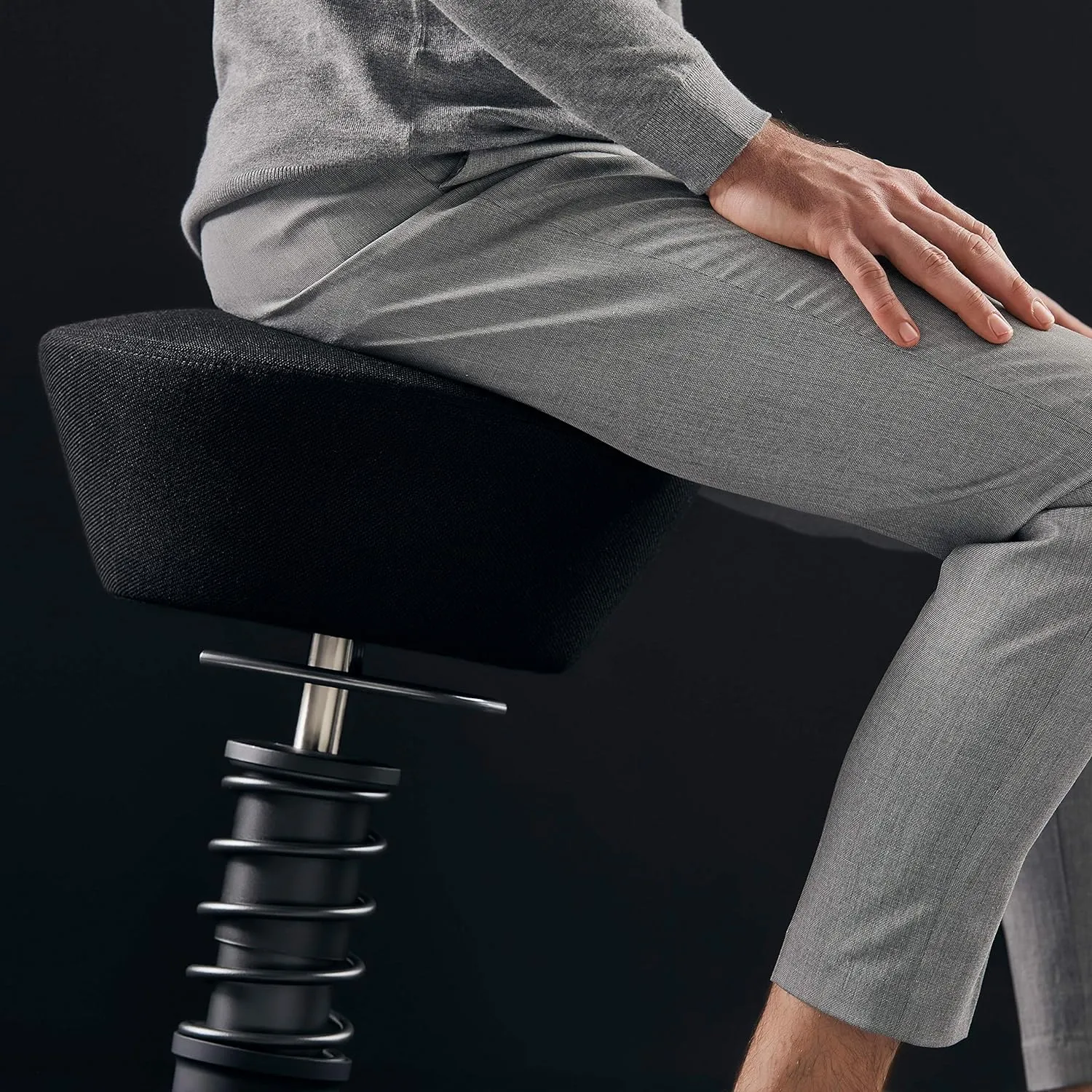 aeris Swopper New Edition Ergonomic stool with castors - Dynamic office chair for a healthy back - office stool and seat trainer - 17.7-23.2" spring strut type Standard