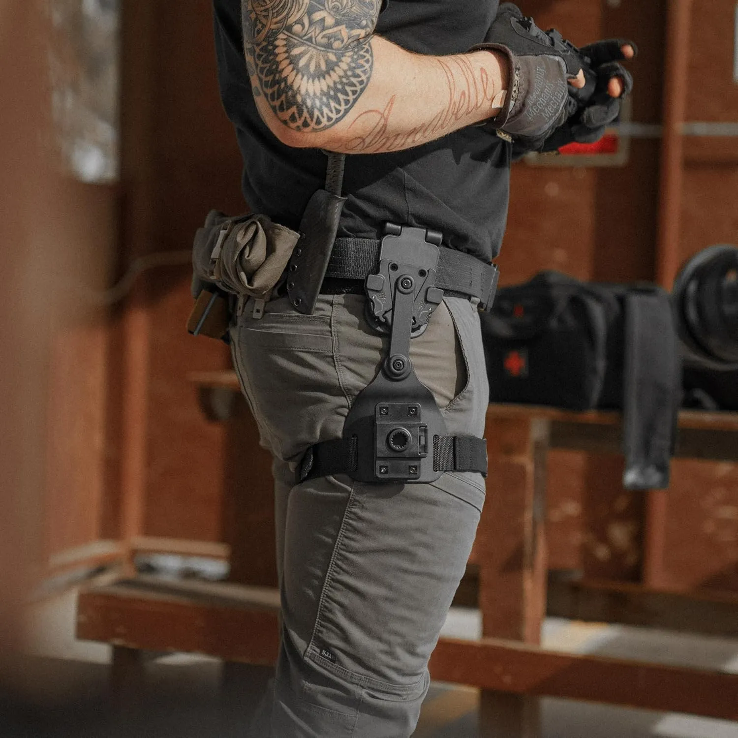 Alien Gear ShapeShift Drop Leg Holster - Precision Fit, Easy Adjustment, Ultimate Comfort, Thigh Holster for Men & Women, Range and Tactical Applications, Versatile Carry Options, Made in USA