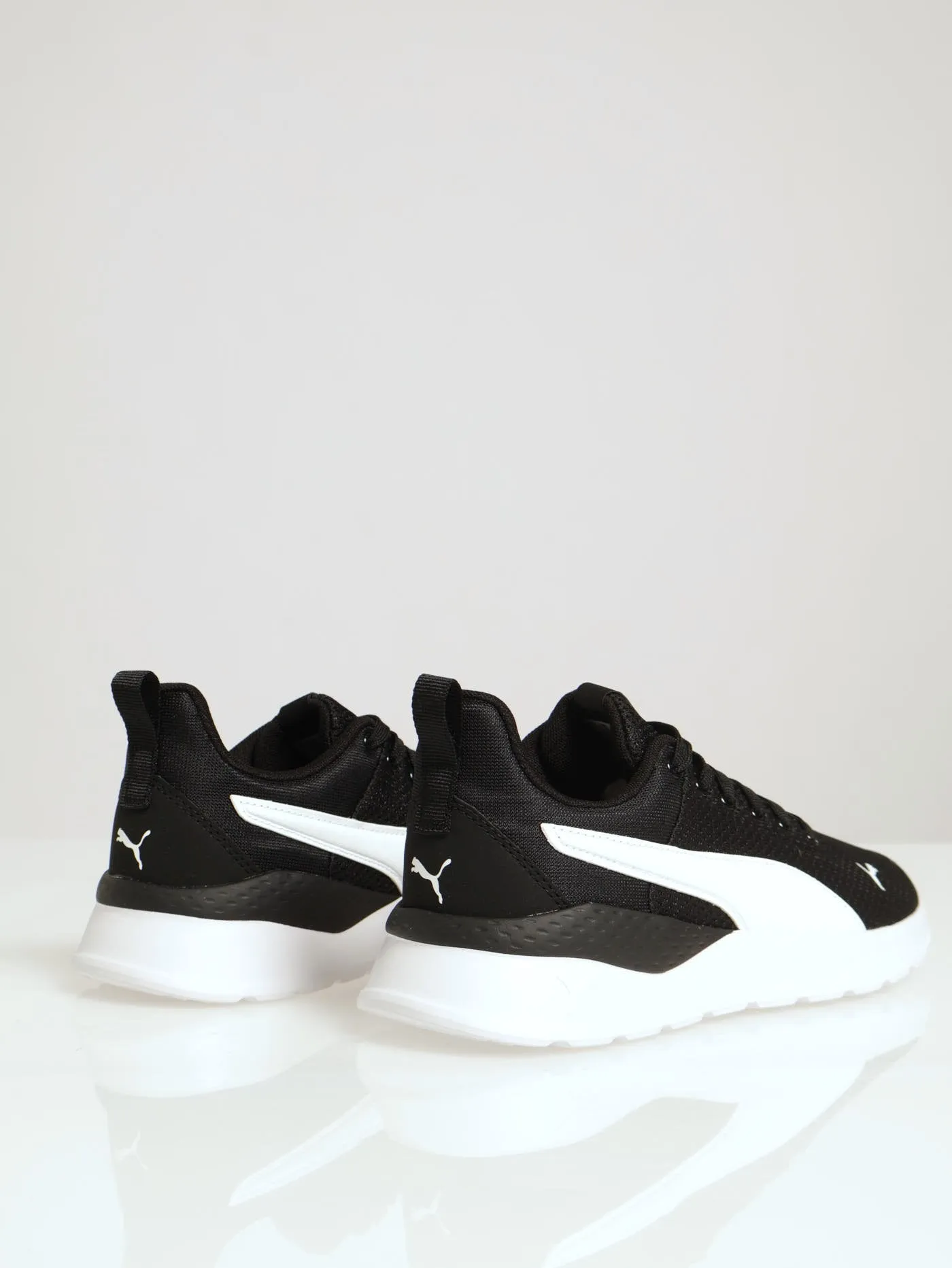Anzarun Lite Lace Up Trainer - Black/White