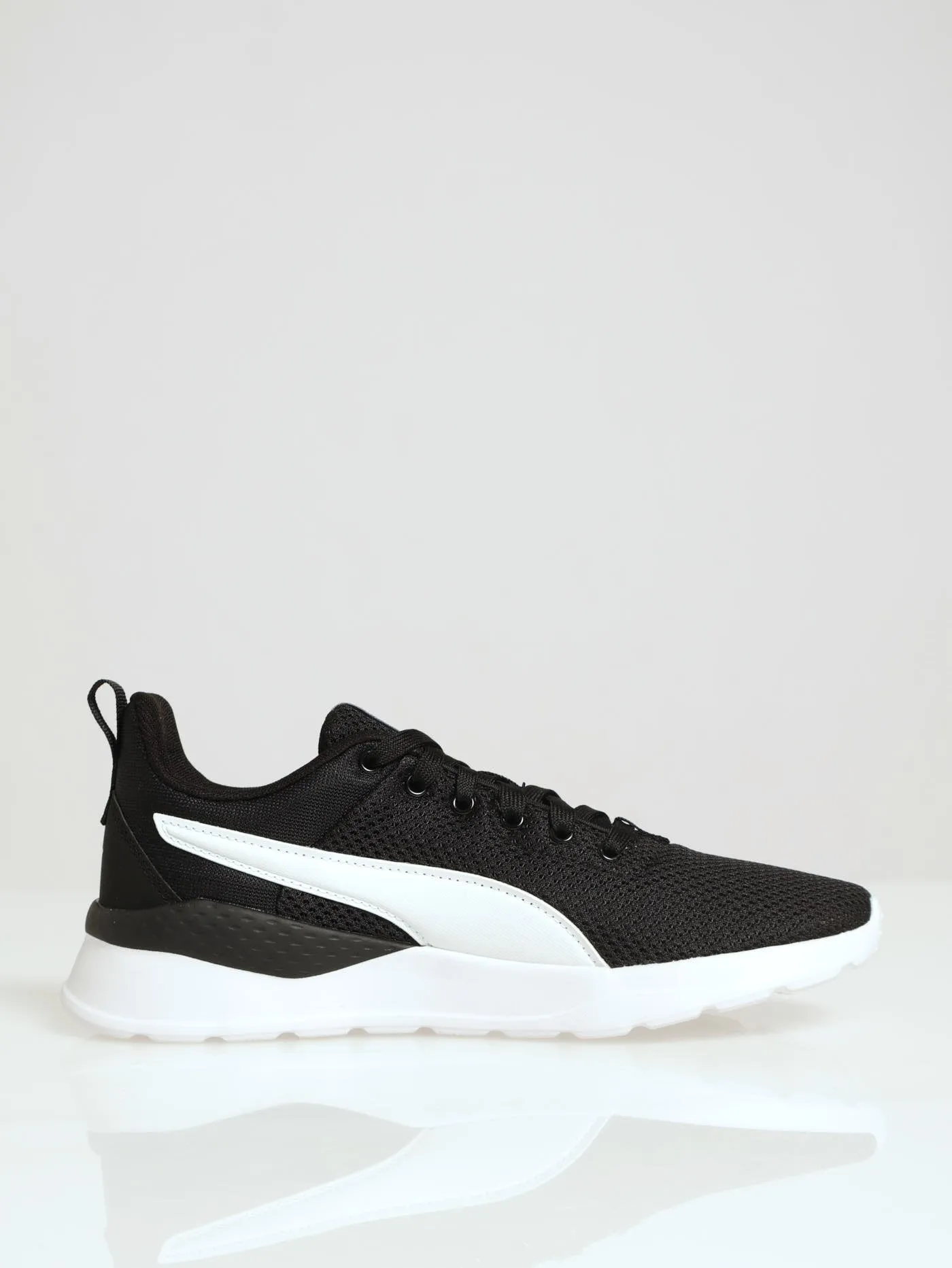 Anzarun Lite Lace Up Trainer - Black/White