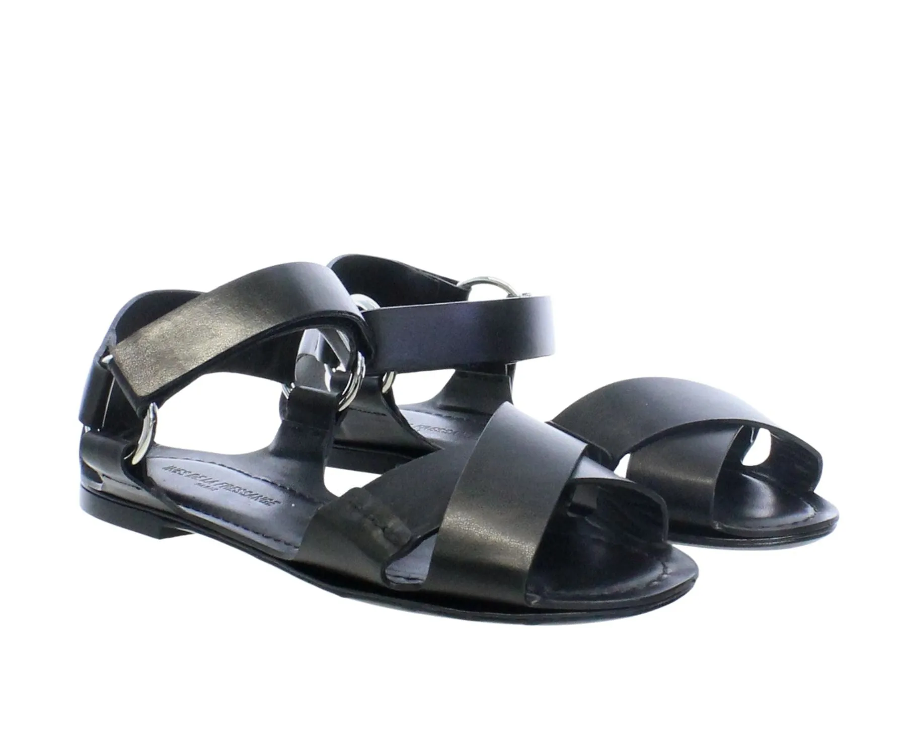 Black flat sandal