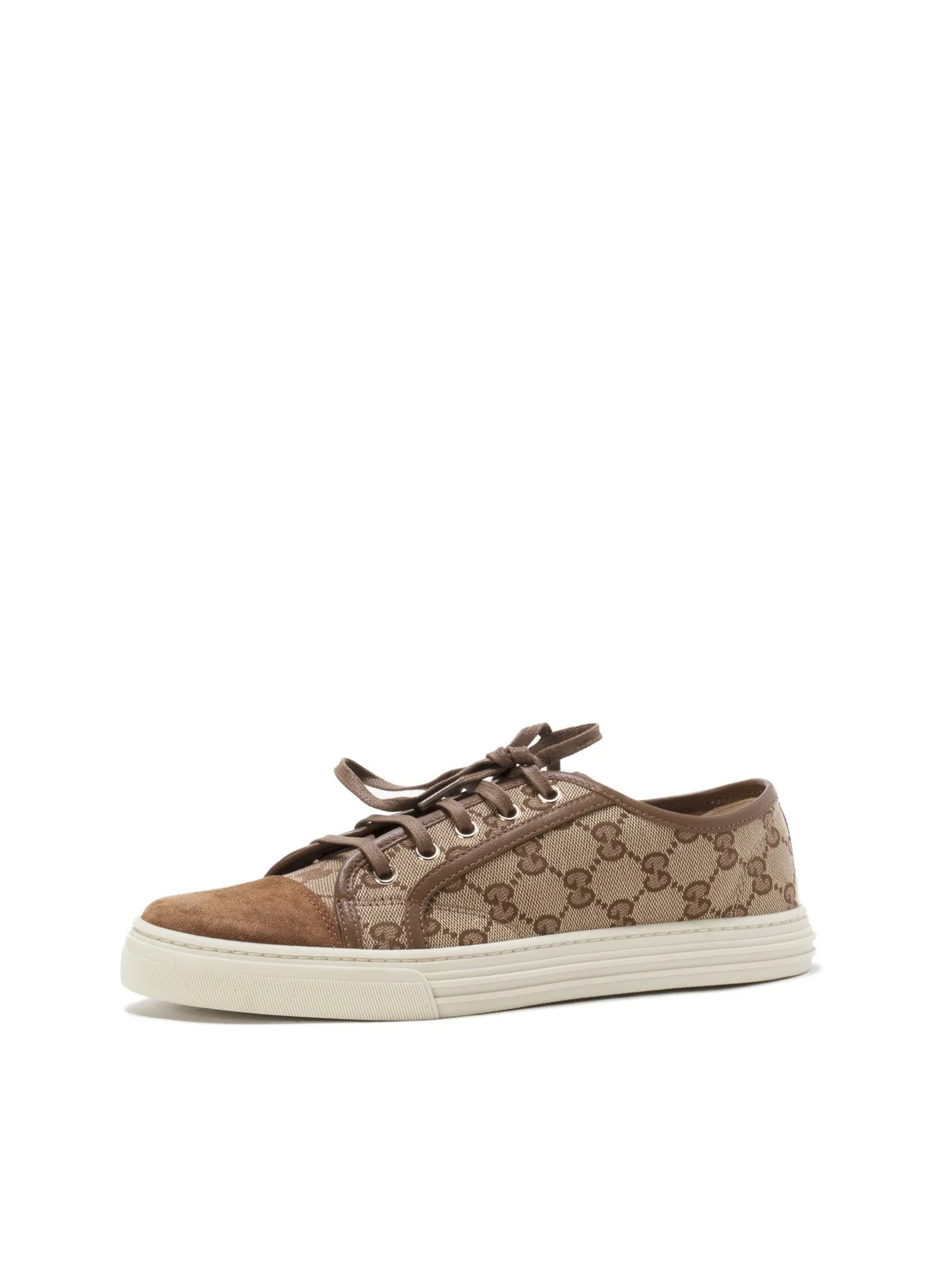 California Low Lace-Up Trainer