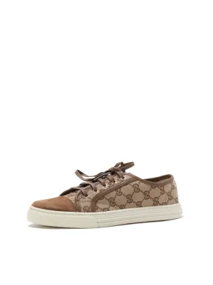 California Low Lace-Up Trainer