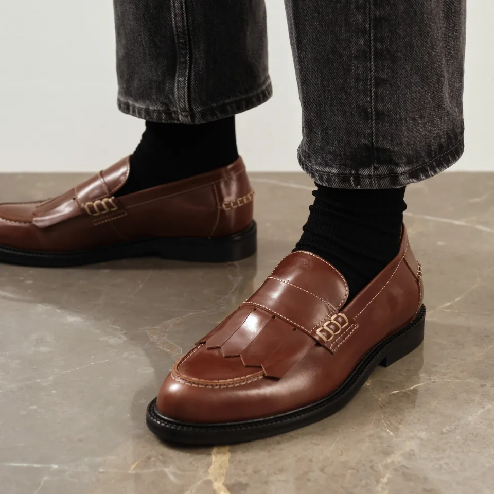 Classic Penny loafer with fringe