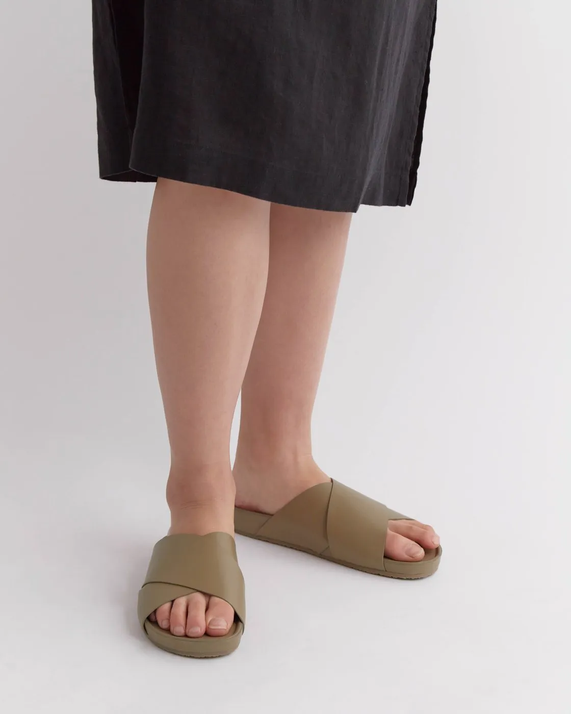 Crossover Slide - Olive