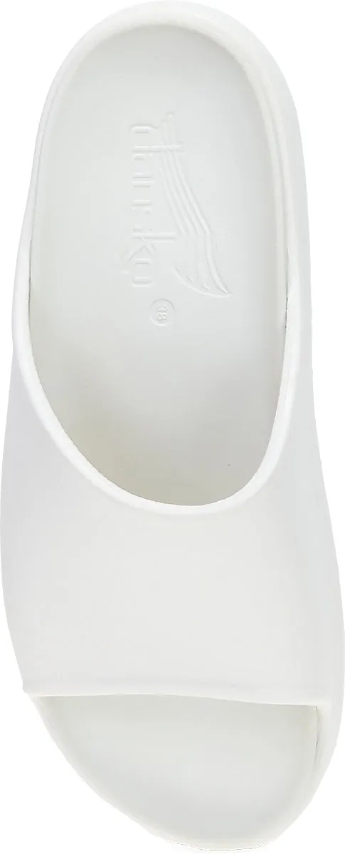 Devyn White Molded