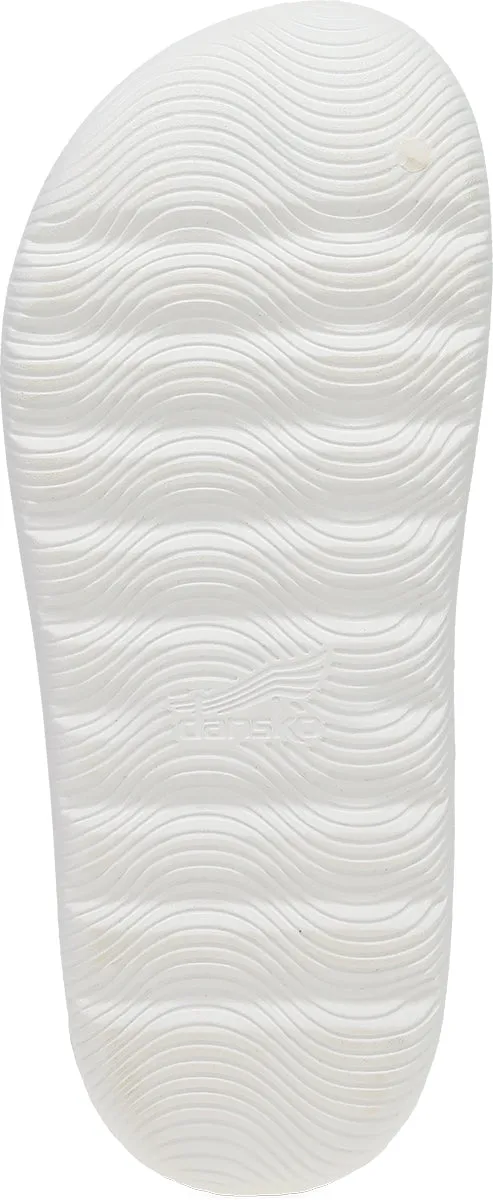 Devyn White Molded
