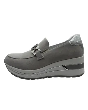 Donna Serena Grey Suede Wedged Loafer