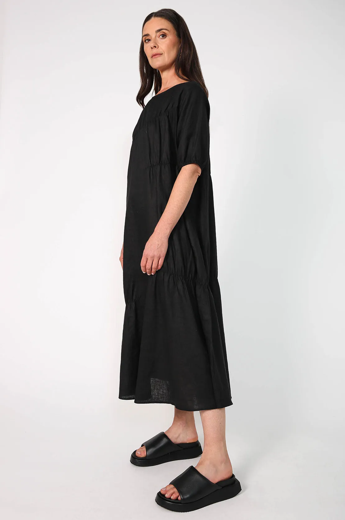 enclose slide / black