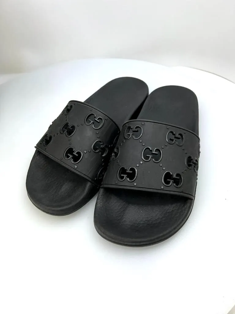 GUCCI GG RUBBER SLIDE SANDALS