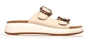LAGUNA QUAYS - BEACON Nude