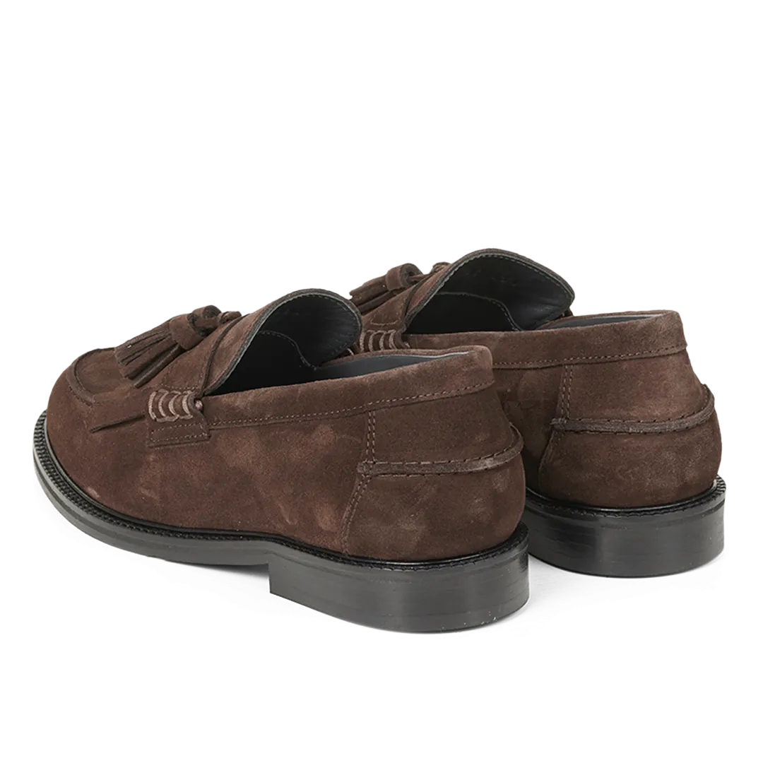 Loafer with tassels