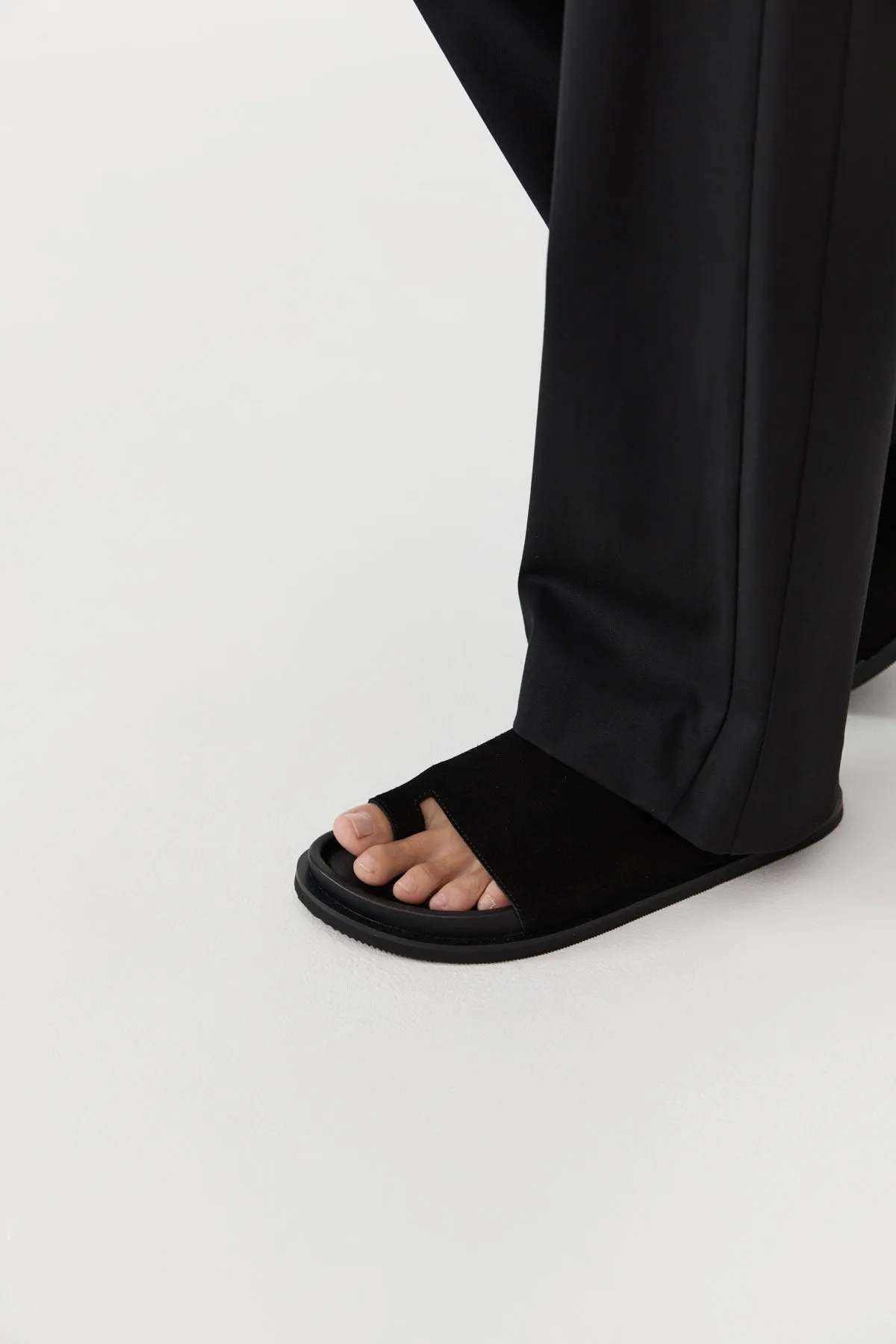 Loe Suede Slide