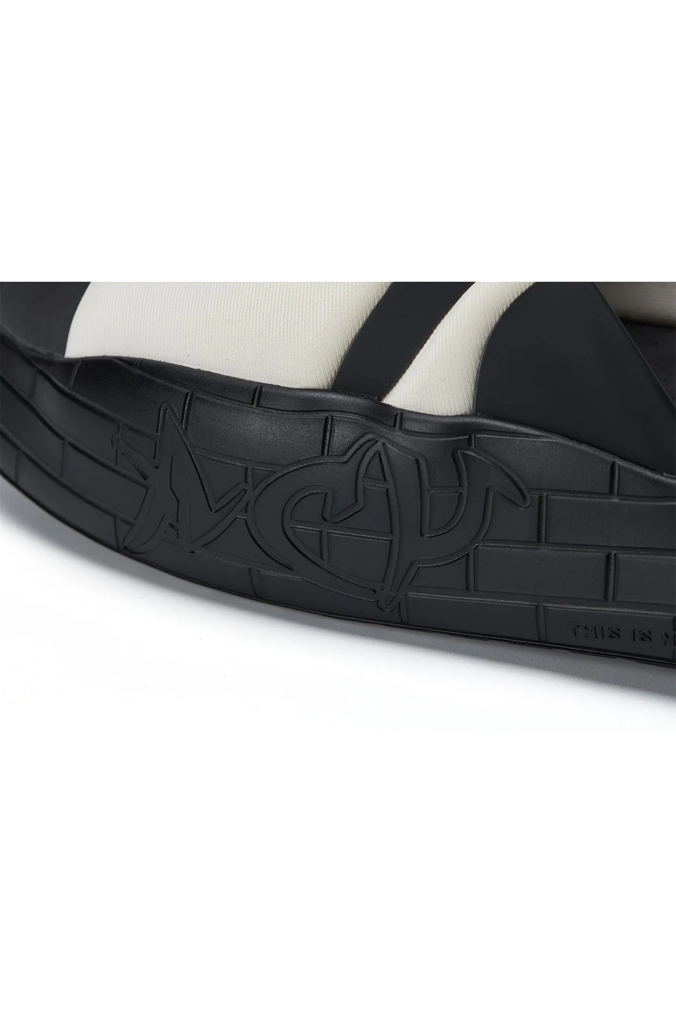 NYU SLIDE WHITE/BLACK