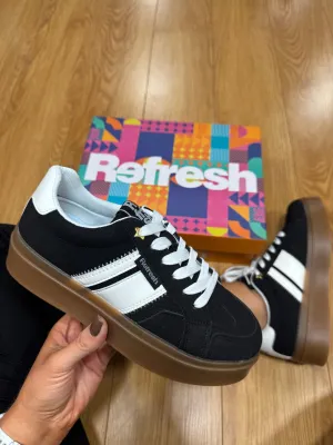 Refresh Black/White Stripe Trainer