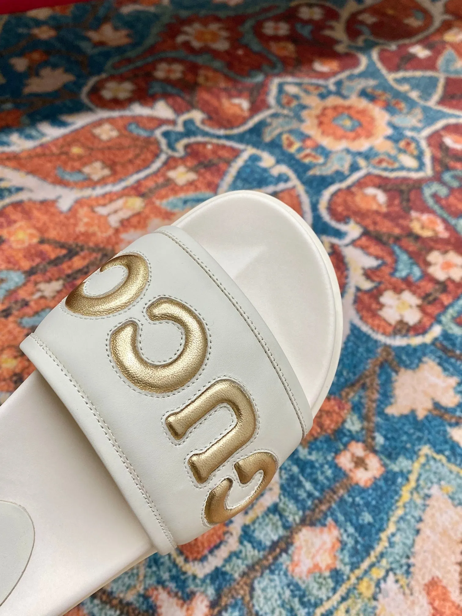 SE1099 Gucci Women's Slide Sandal / SE1099