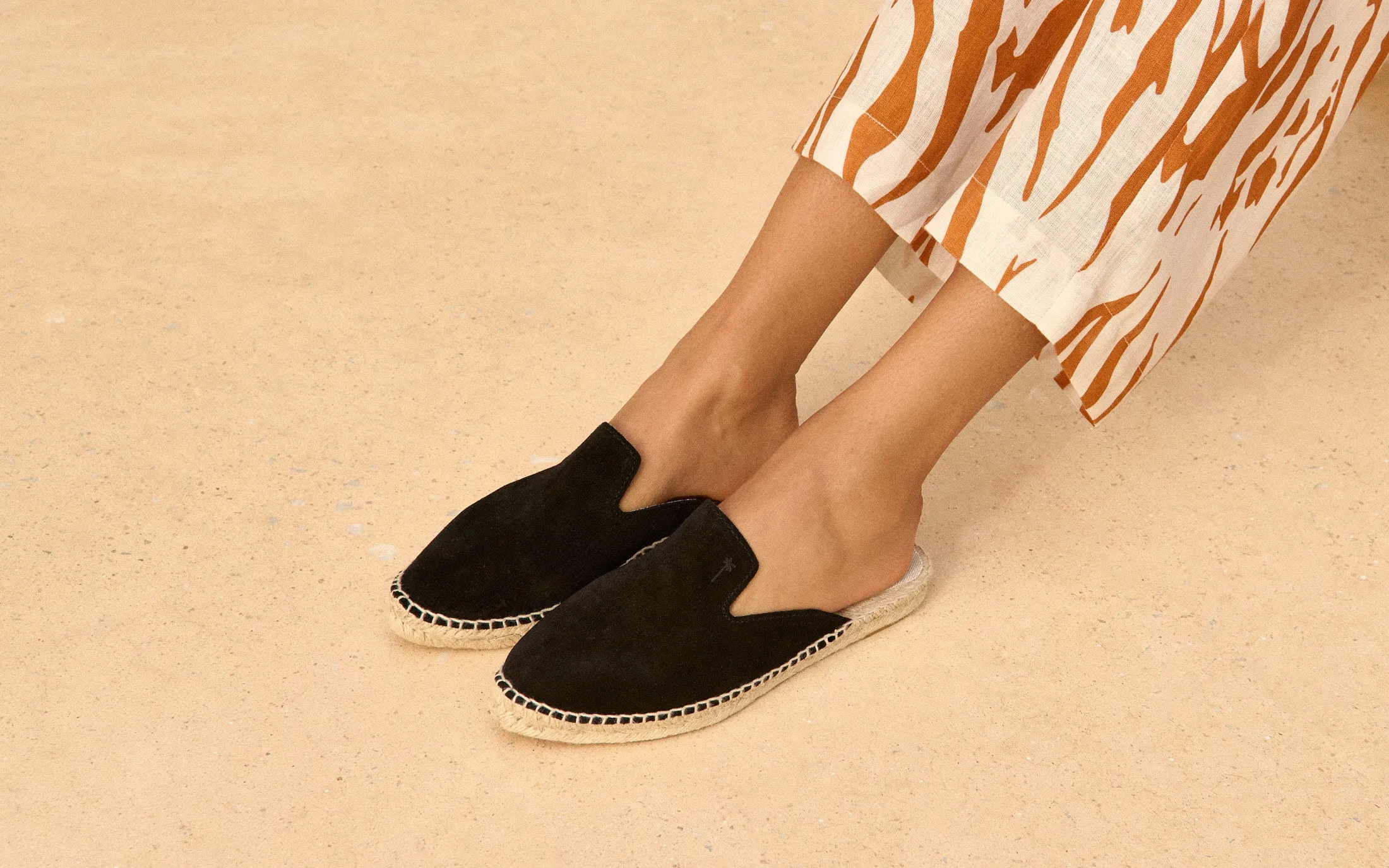 Suede Mules - K10M0 - Hamptons Black