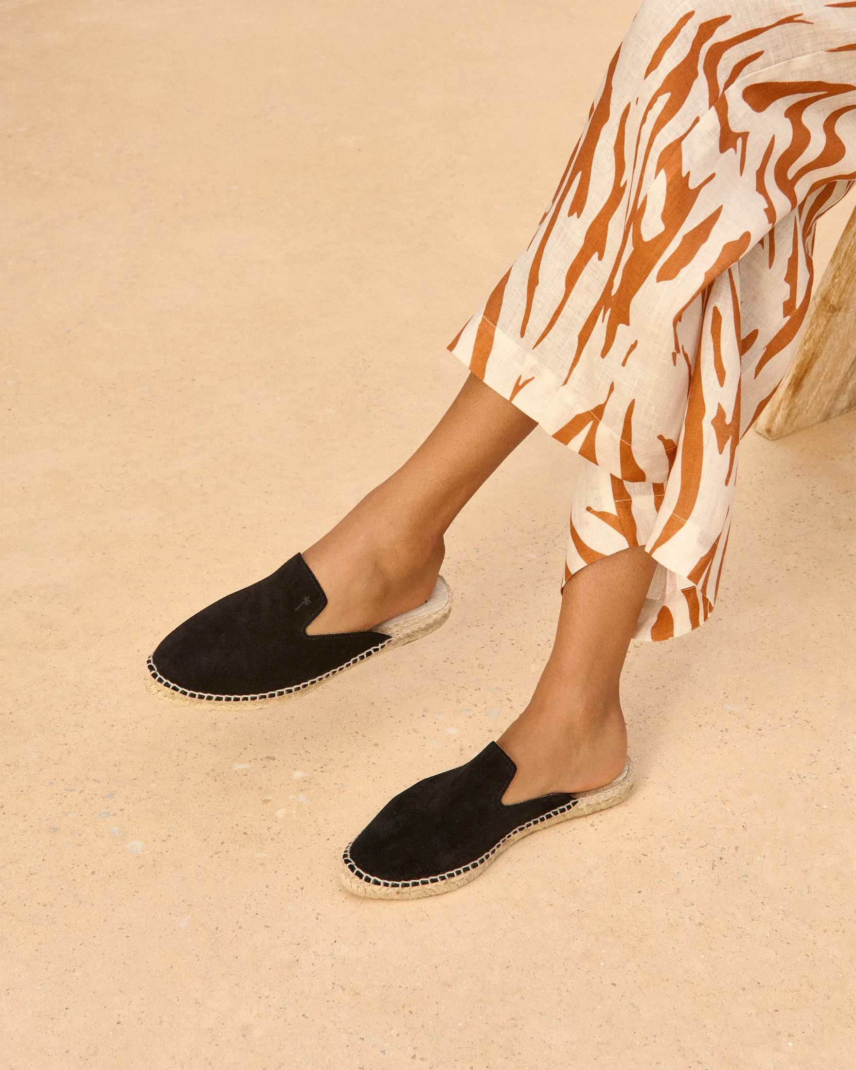 Suede Mules - K10M0 - Hamptons Black