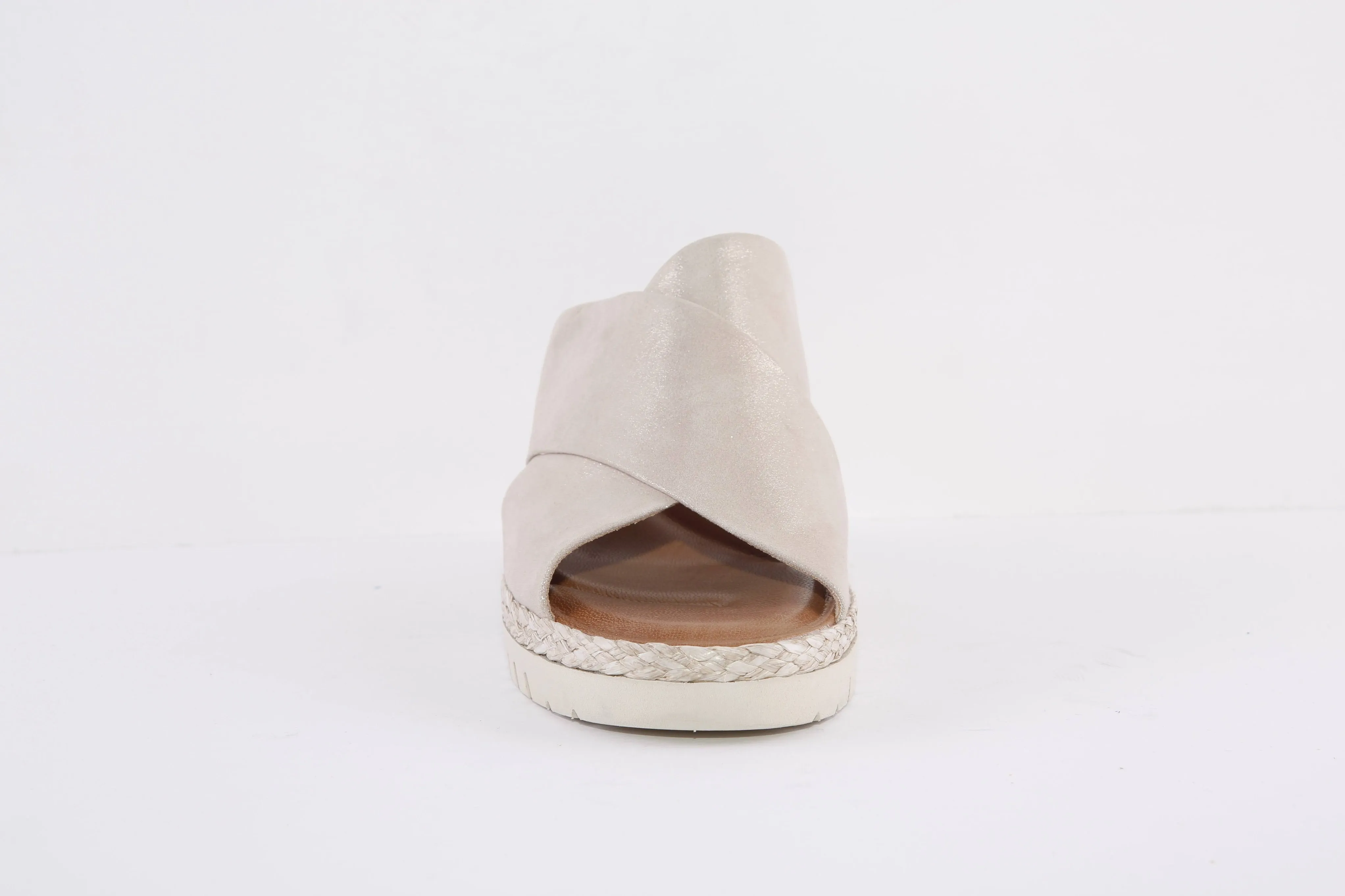 TAMARIS - 27223-179  LOW WEDGE MULE - GOLD