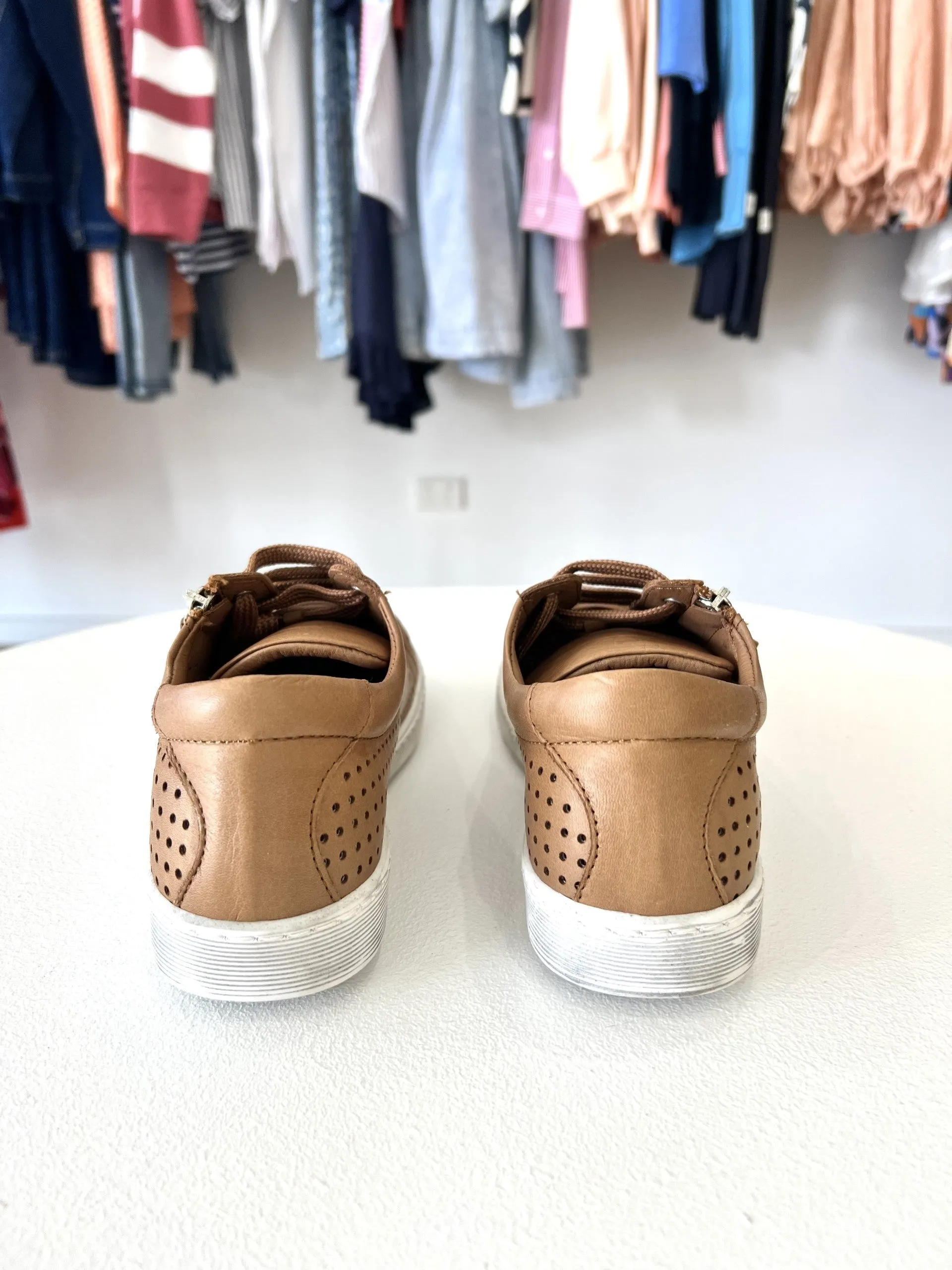 TARDEK LEATHER TRAINER || TAN