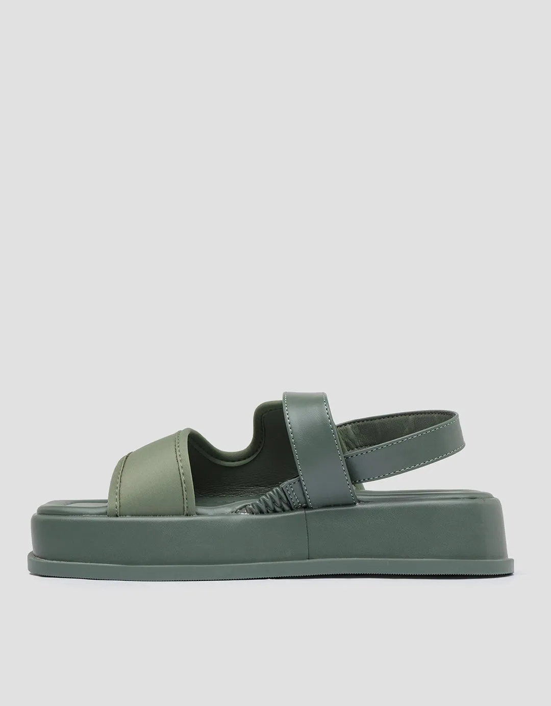 Triset Buckle Strap 2 Sandal Flat Wanita