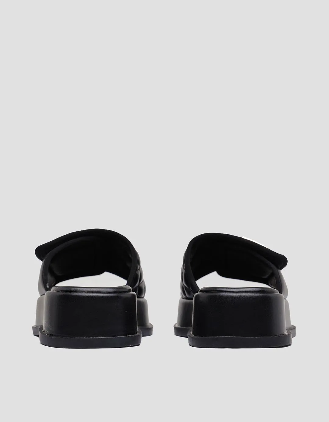 Triset Stitching Strap Sandal Flat Wanita