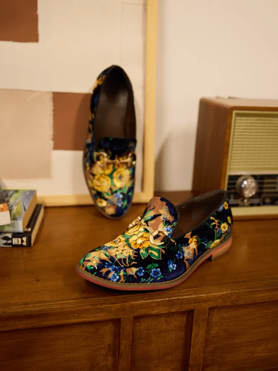 Vicconfy | Essie Floral Printed Suede Loafer