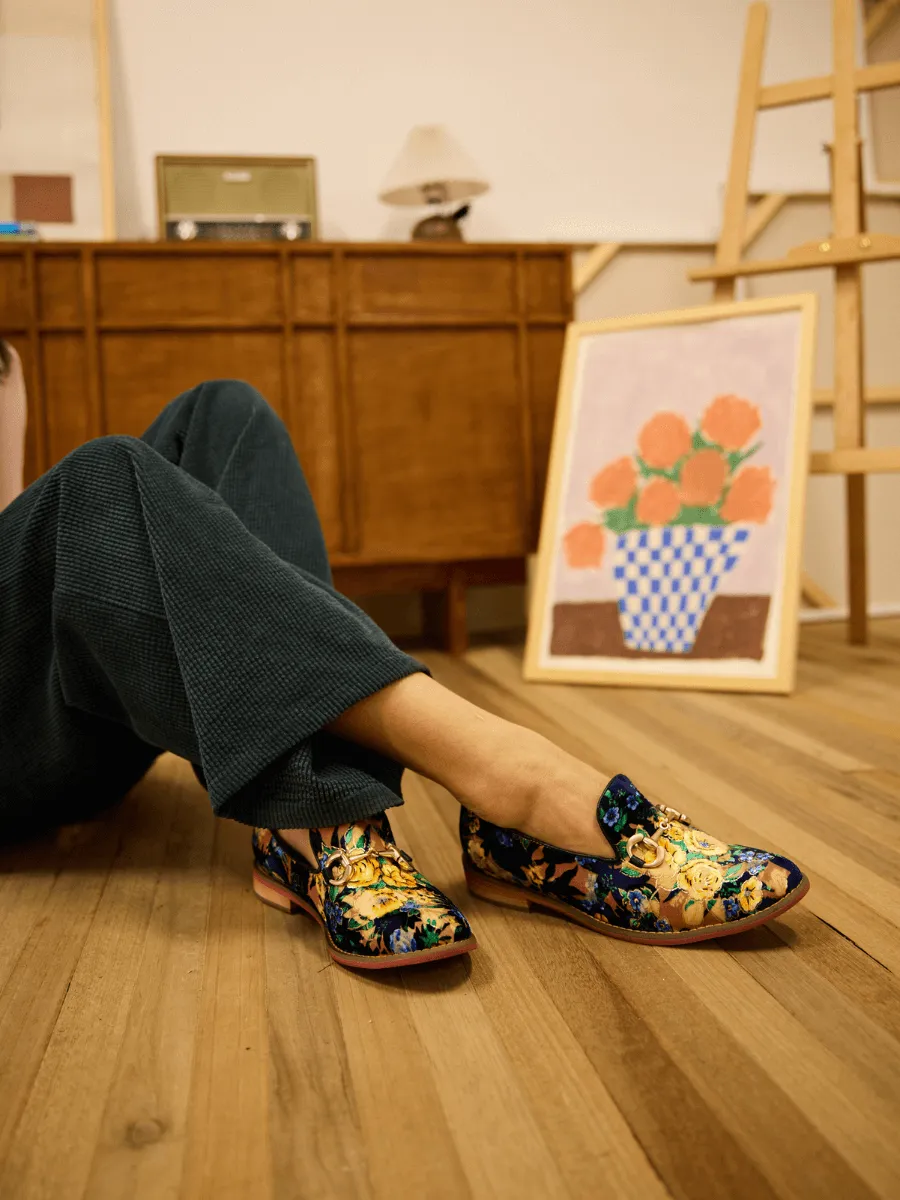 Vicconfy | Essie Floral Printed Suede Loafer