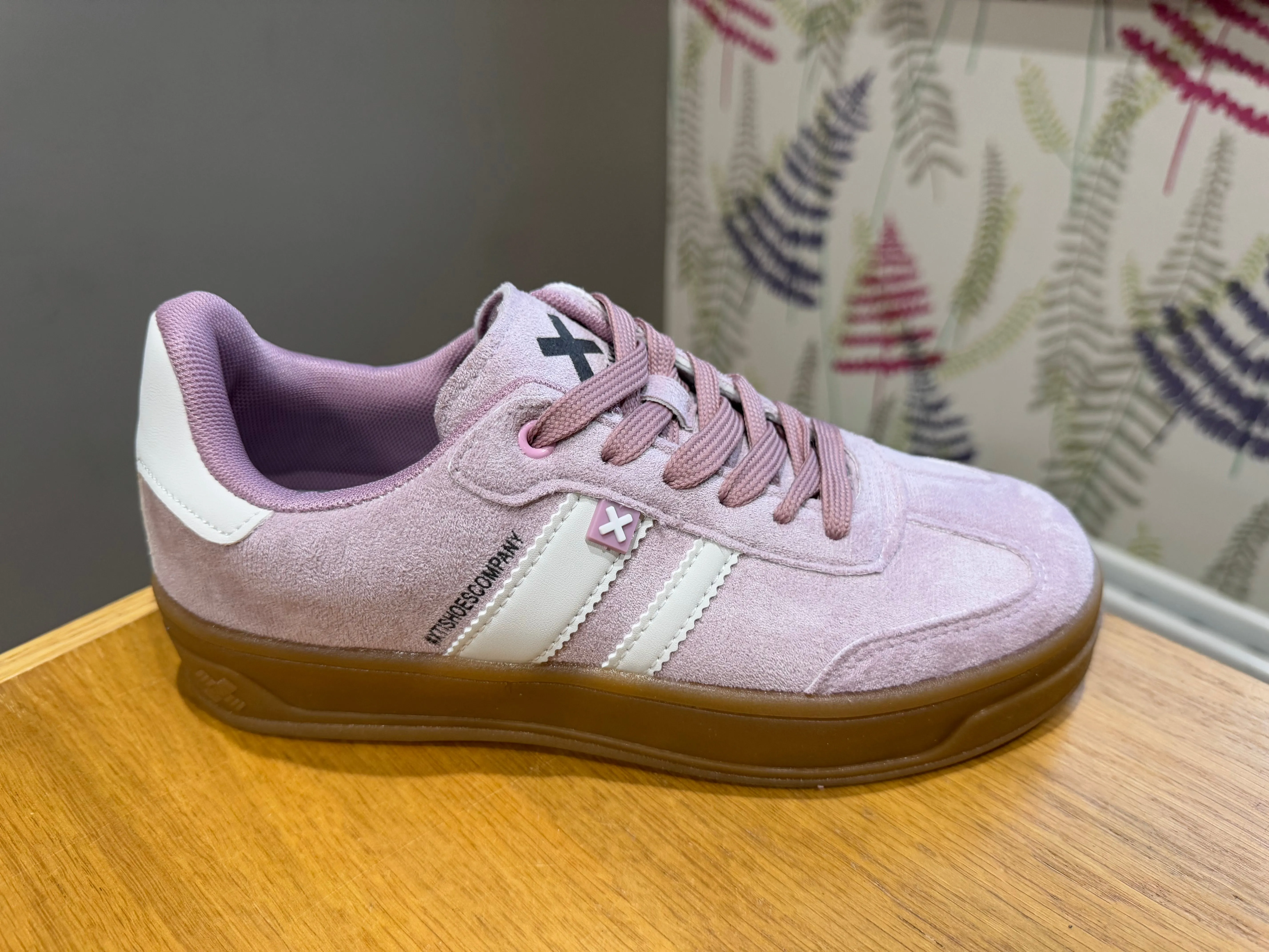 XTI Nude Stripe Trainer